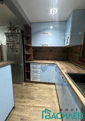 Продава се Тристаен апартамент в София, Център - 68 кв.м за 2175 €/кв.м - Снимка #2