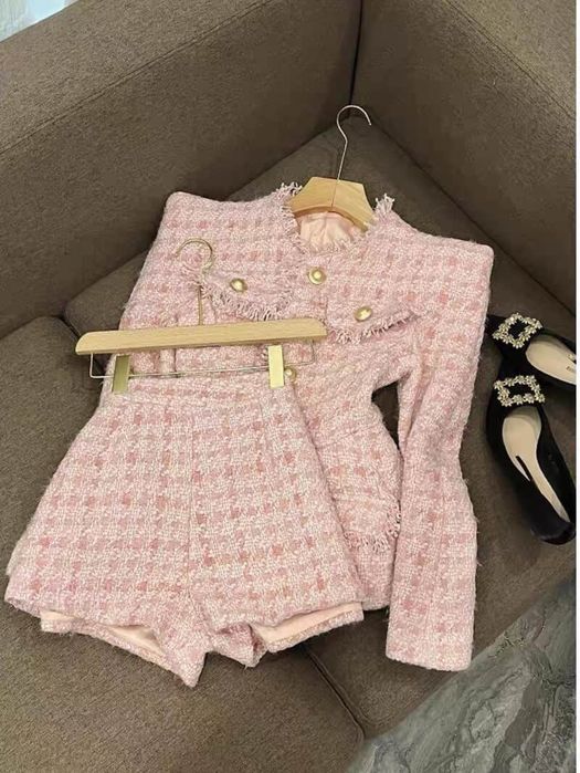 Классический костюм