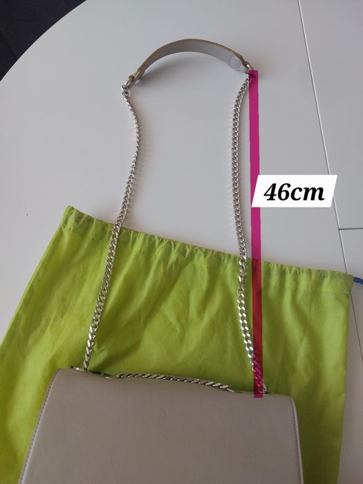 Продава се чанта Versace Jeans