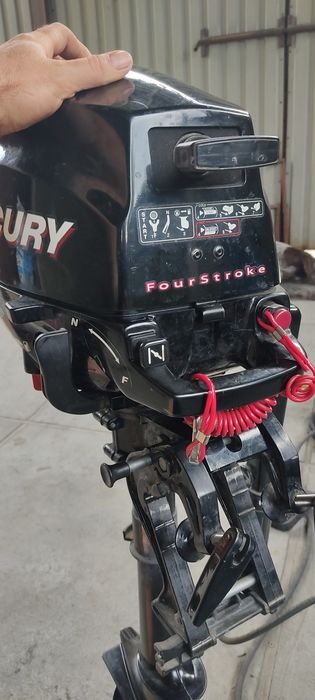 Продам  лодочный мотор