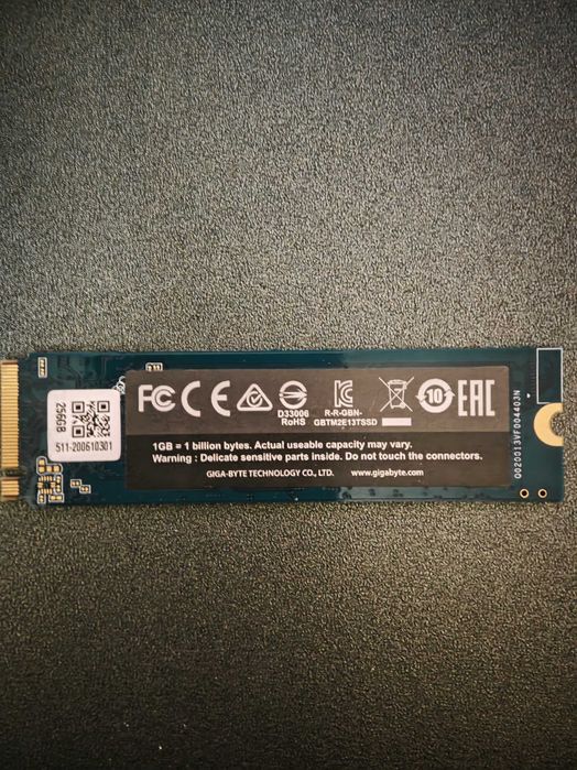 Продается SSD NVMe 256GB