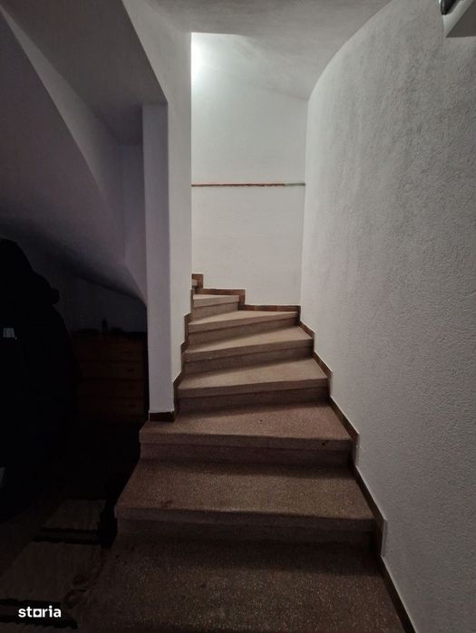 Casa duplex, 195 mp, strada G. Ureche