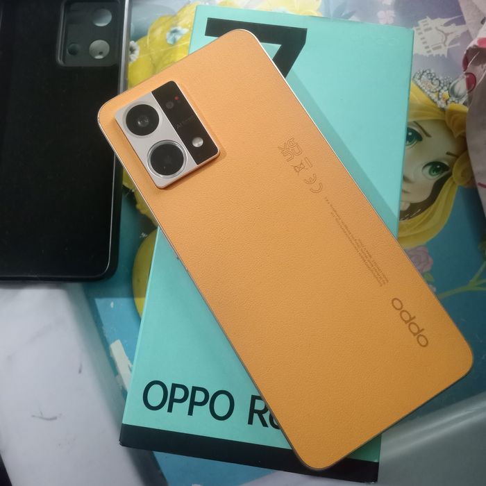 Продам телефон oppo reno7