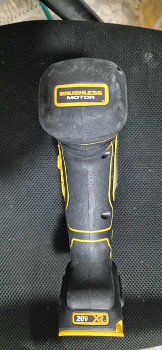 Лобзик Dewalt DCS335