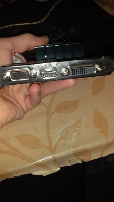 Продаю видеокарту GTX 710 SL