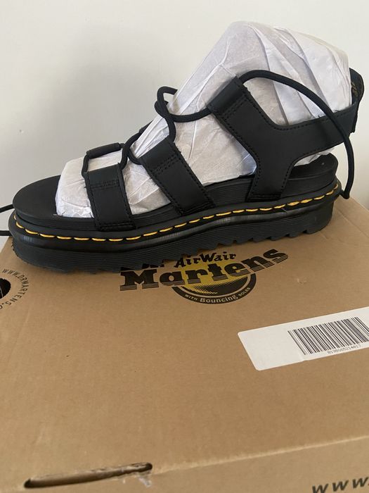 Сандали Dr.Martens Нови 39 номер