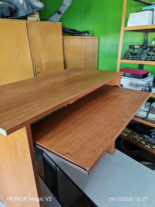 Birouri pentru casă sau firme