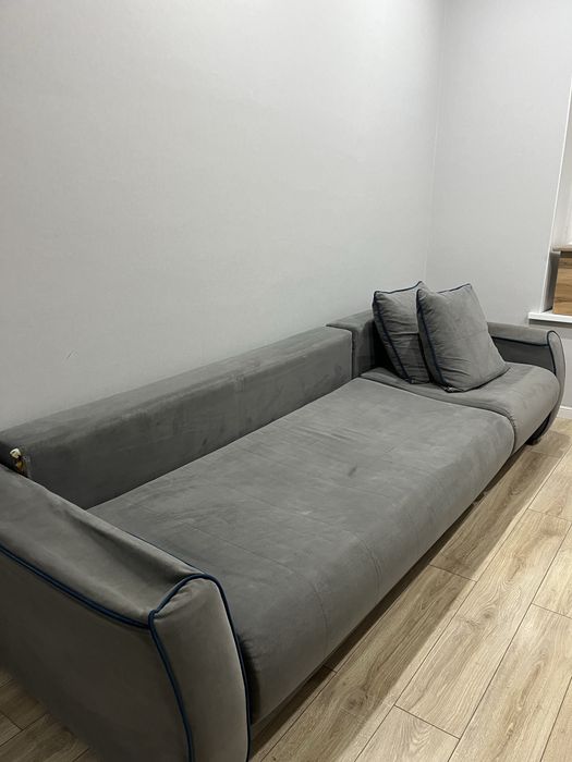 Отдам диван 3м за сок