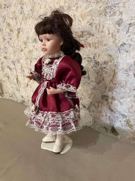 Кукла фарфоровая коллекционная (США)