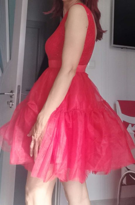 Рокля с пайети червена