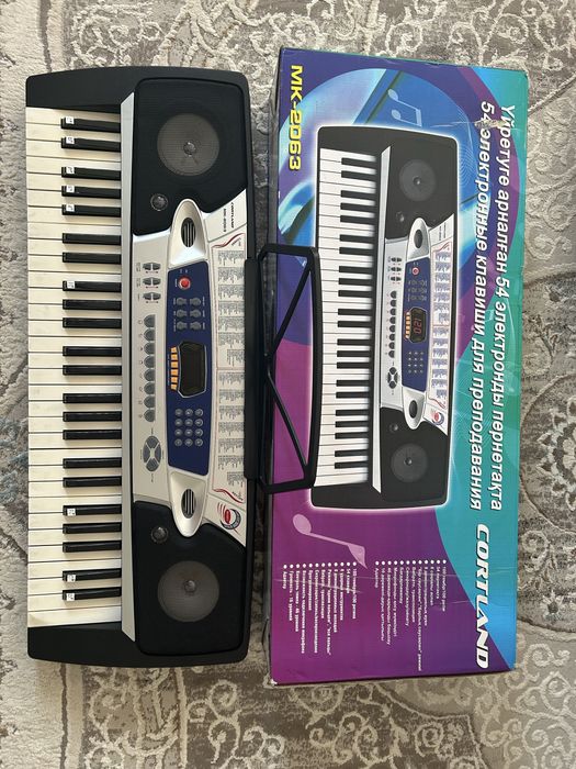 Синтезатор CORTLAND MK-2063