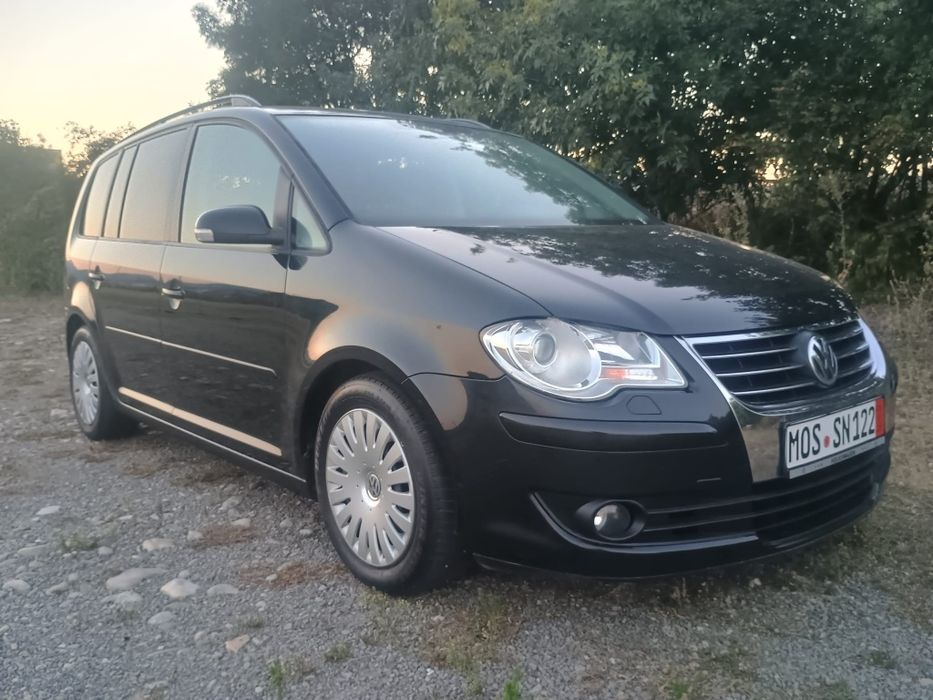 VOLKSWAGEN Touran 2009 — imagine 3