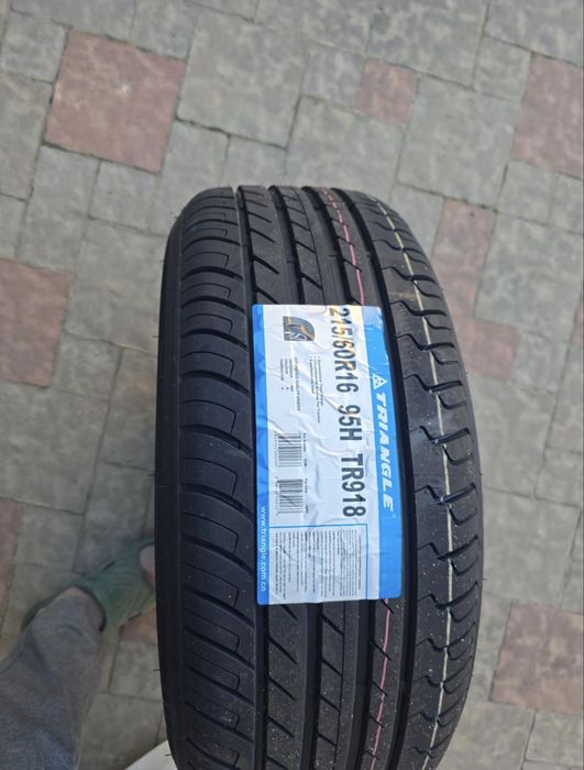 Шины 215-60 R16.