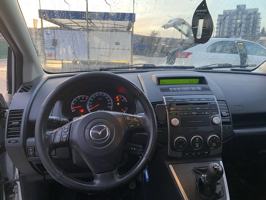 Mazda 5 | 2008 facelift.  2.0CD