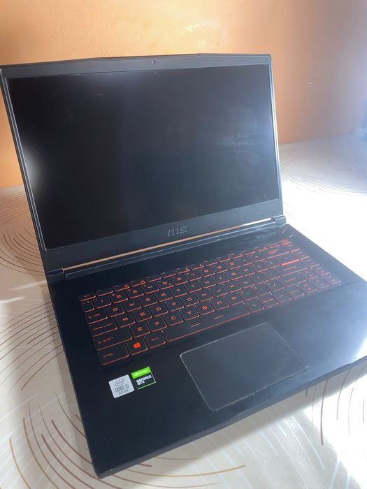 Laptop Gaming MSI GF65 Thin 10SDR-807XRO