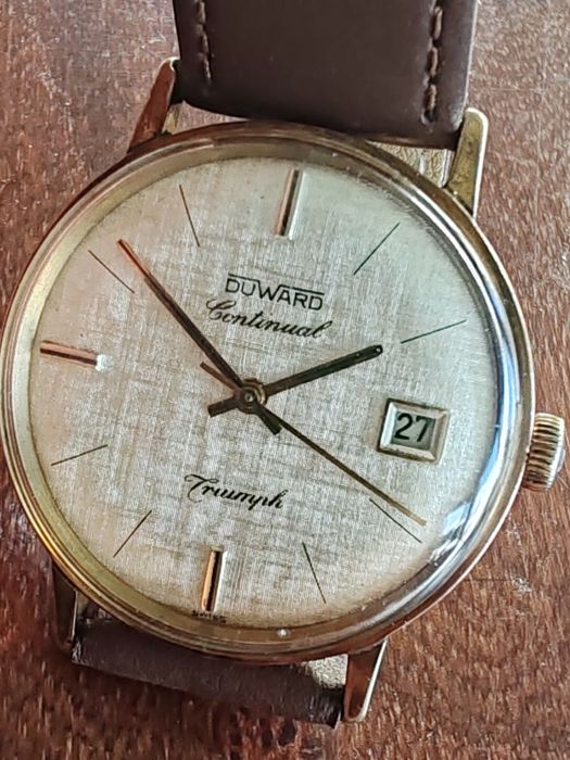 Ceas Duward Continual Triumph Automatic Calendar Funcționează impecabil!