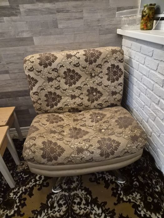 Продается Диван с кресло
