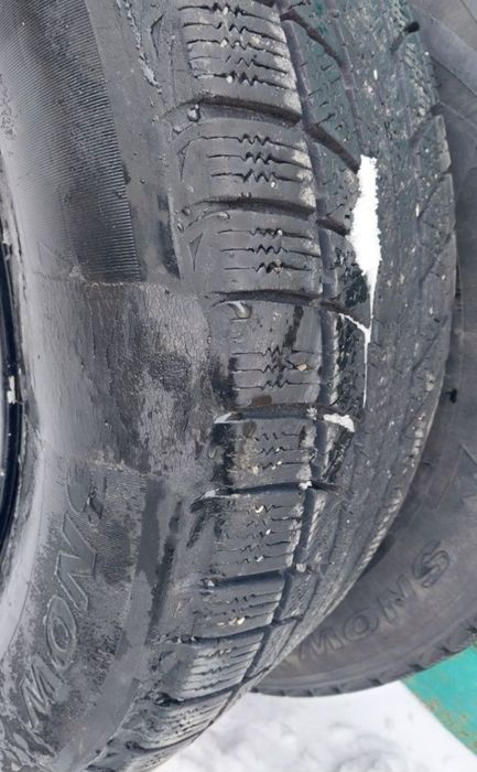 4 шины Triangle 235 65 R17. Читаем описание.