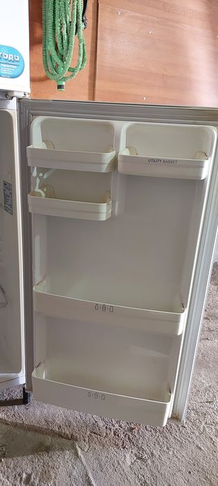 Продам Холодильник LG