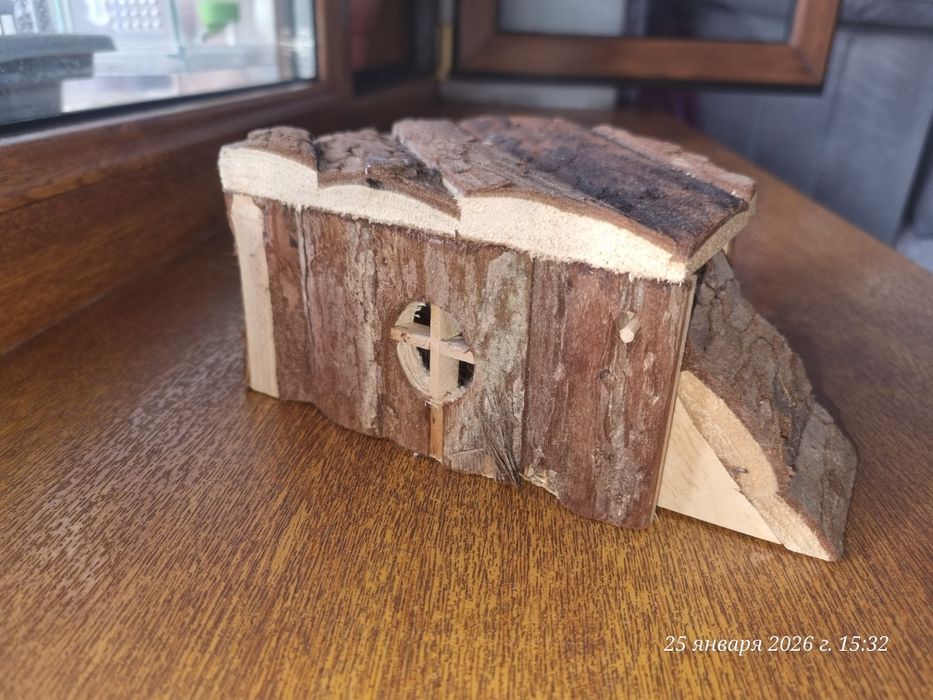 Продам деревянный домик для хомяка