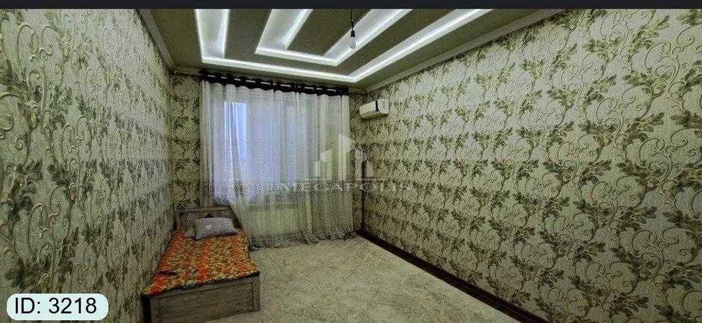 sharq 1 nurafshon tarafda 2 xona tayyor kvartira sotiladi №3218