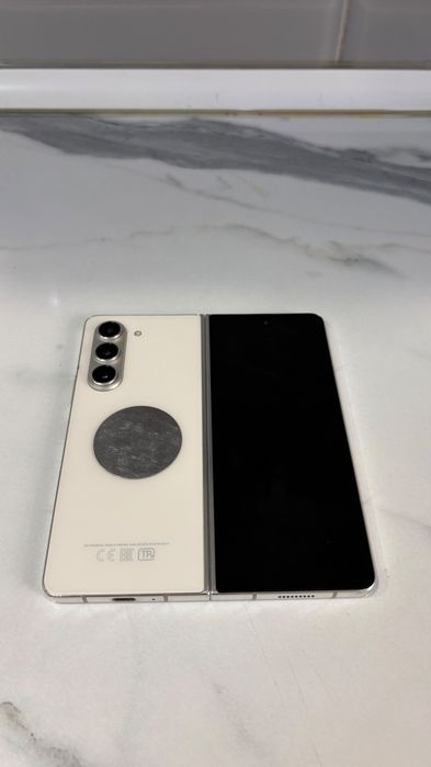 Samsung Galaxy Z fold 5