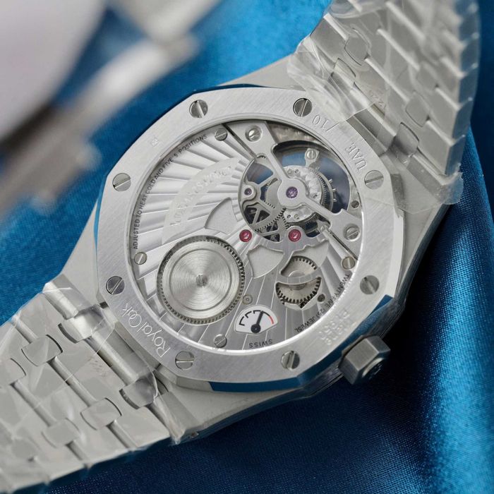 audemars piguet royal oak  активен турбийон
