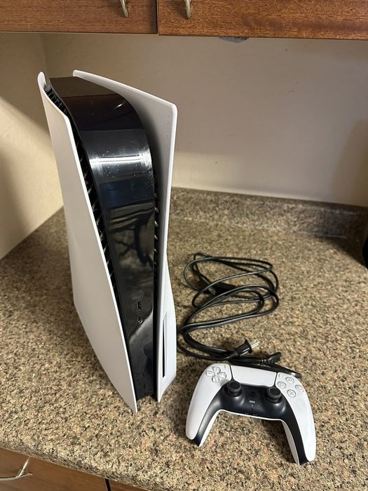 Playstation 5 diskavotli sotiladi