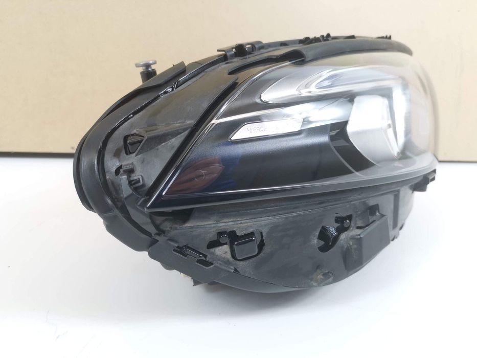 Фар Дясна Пълен Лед Мерцедес-Бенц А-Клас / Mercedes-Benz A-Class W177/