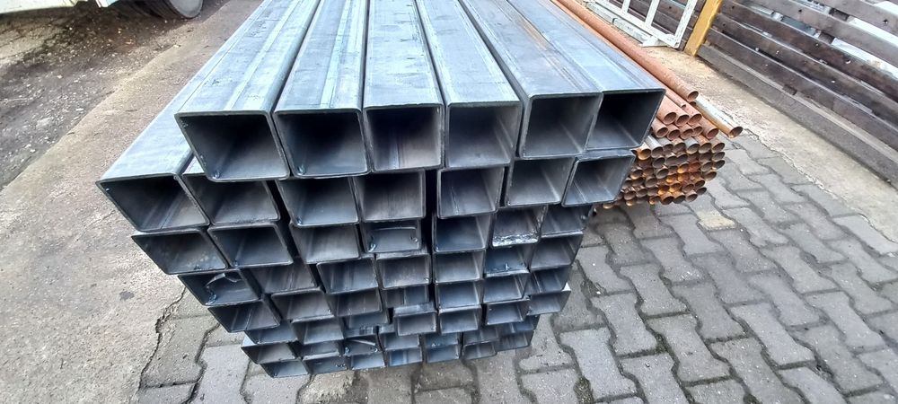 Черен профил 80х80х3, 6 метра дължина.