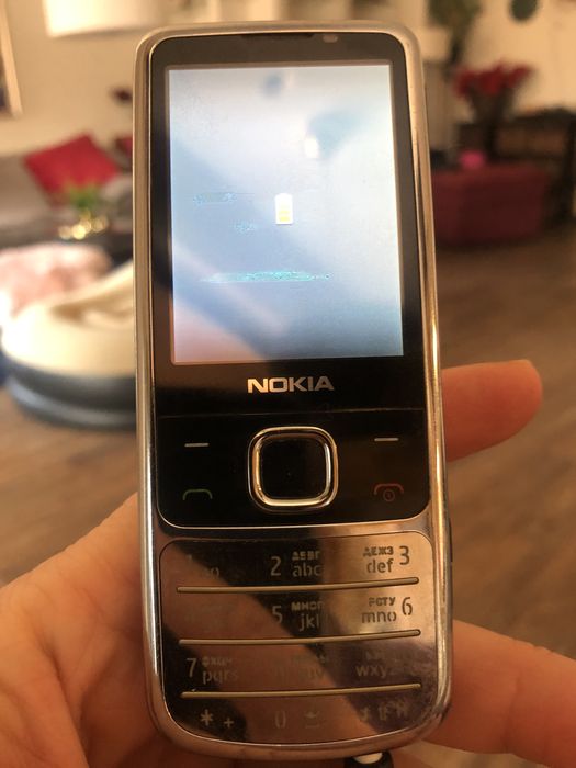 Телефон Nokia С7-00