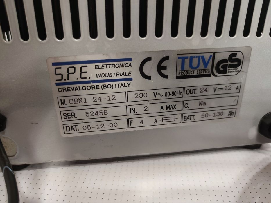 Redresor profesional 24V/12A industrial Italia