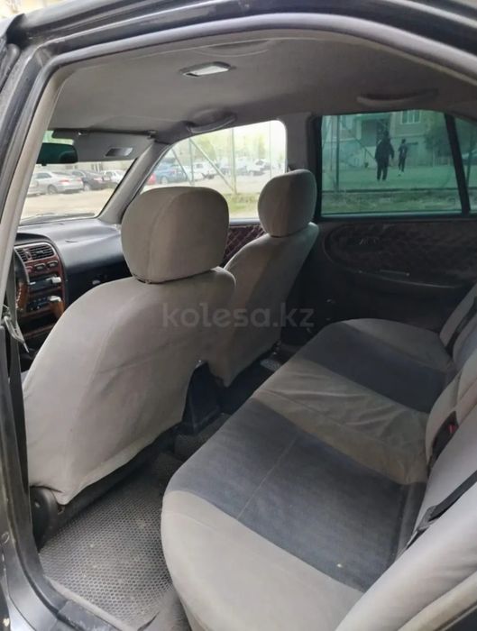 Nissan Primera P10