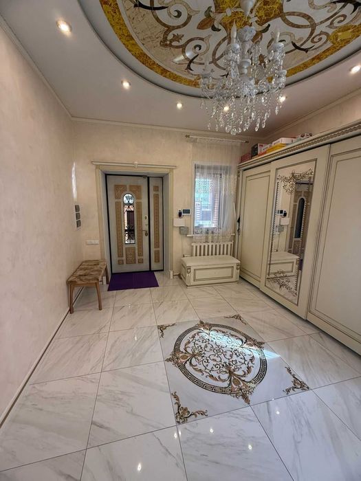 Продаю современный коттедж в черте города!