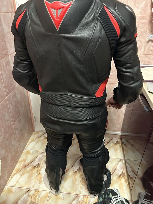 Costum moto dainese