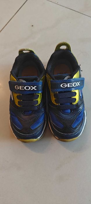 Geox led светещи обувки 25 номер