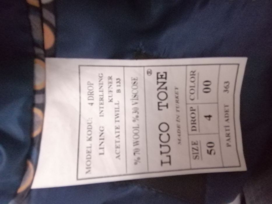 Продам серый костюм