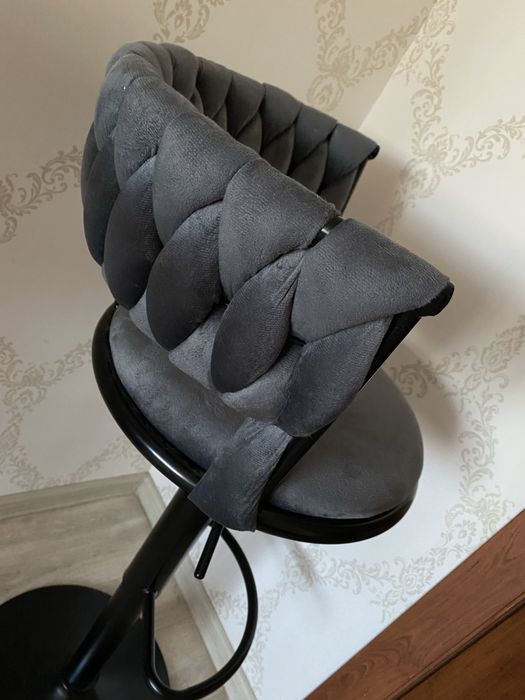 Продам Барный стул новое состояние