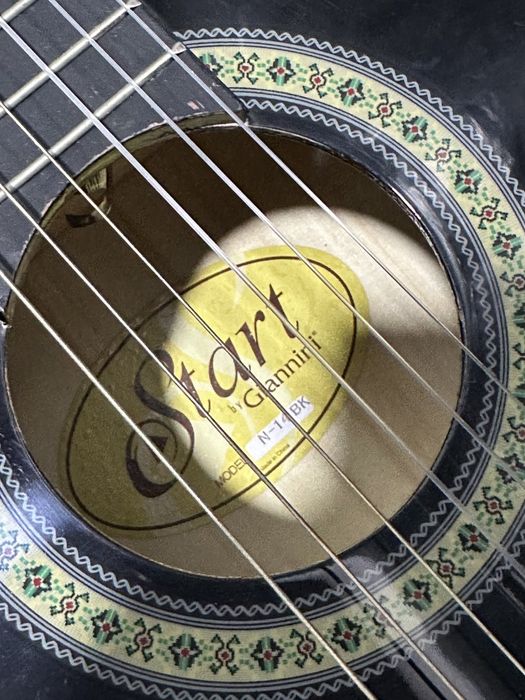 Akustik gitara neylon tolali