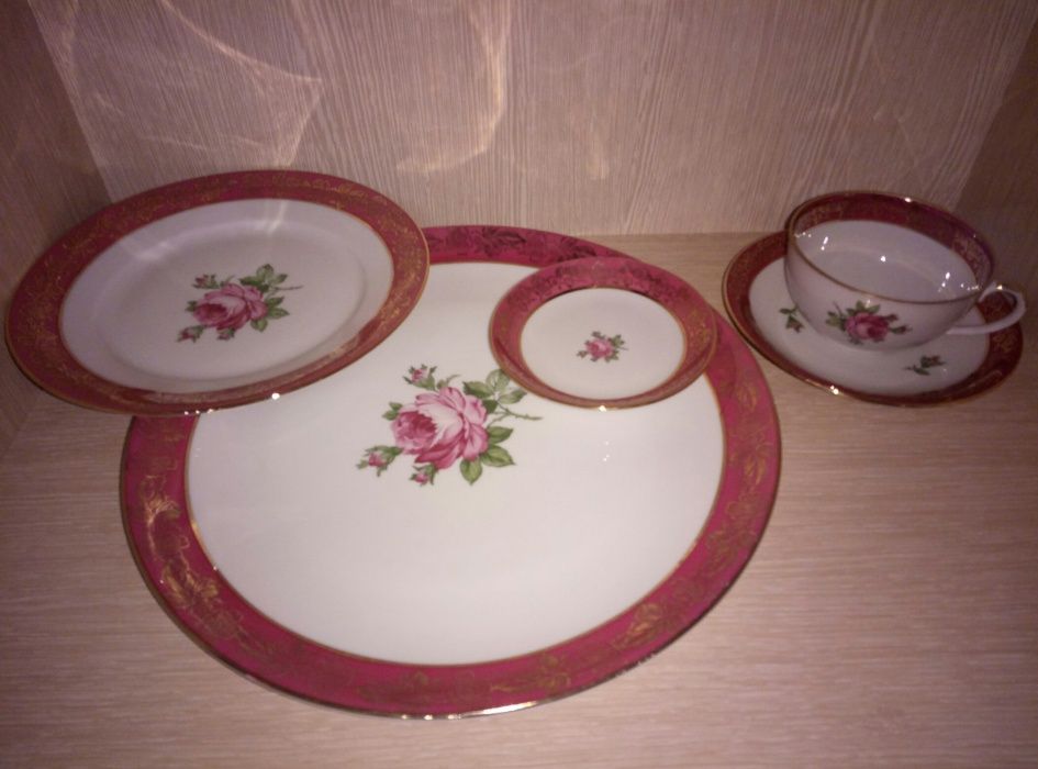 Антикварный чайный сервиз