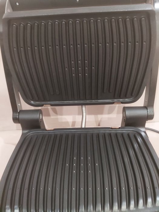 Продавам OptiGrill Tefal