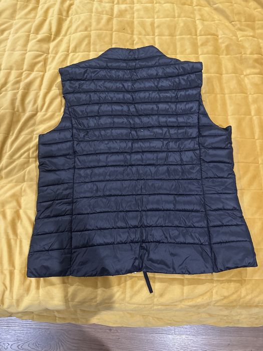 Продам безрукавку Манго!