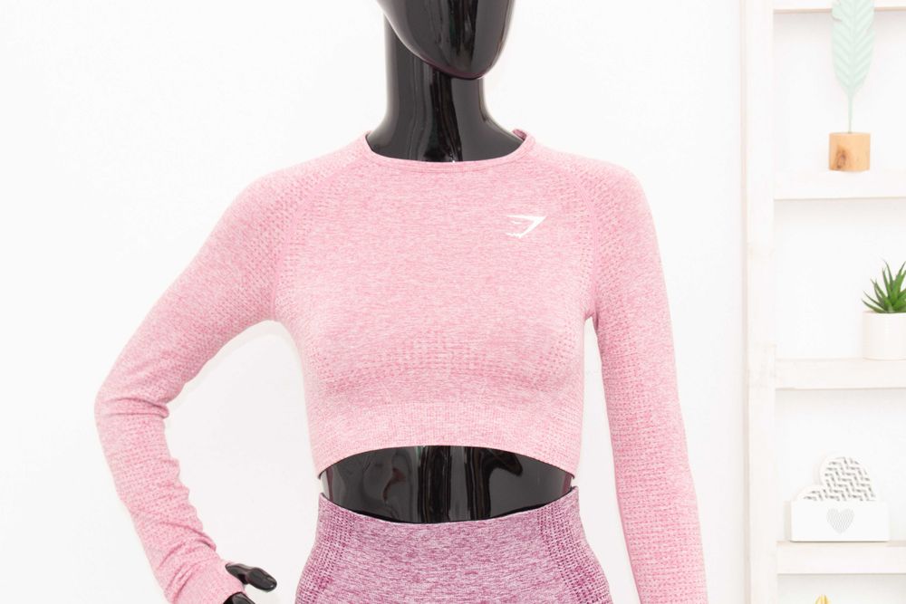 Gymshark комплект кроп топ розов и клин лилав висока талия за фитнес S