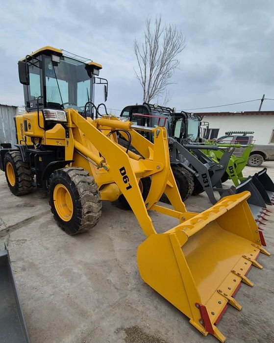 Тежкотоварен челен товарач