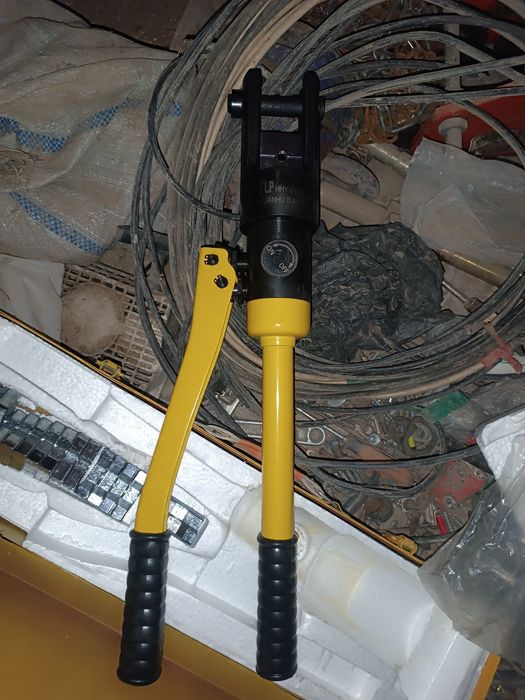 Ручные пресс-клещи гидравлические Ficha YQK-300 для наконечников 16-30