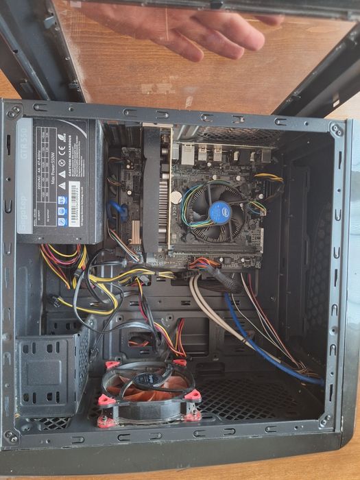 Геймърски компютър GTX 1050 Ti 4GB + Samsung 870 EVO 1TB + Razer комплект