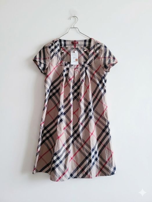 Платье BURBERRY (46/48 р-р)
Фирма/ Бренд: BURBERRY