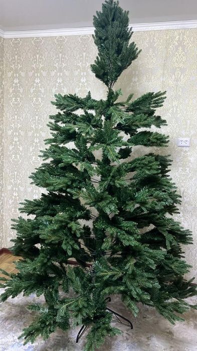 Продам новый ёлочка 2,40метр