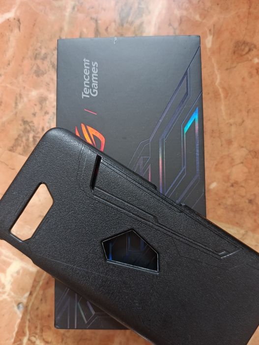 Asus ROG Phone II