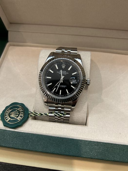 Часы Rolex Datejust — стиль и точность без переплаты